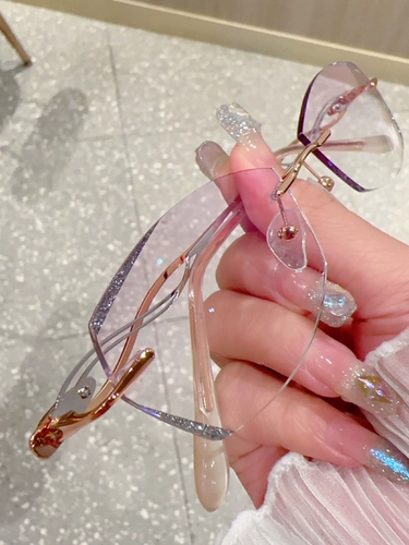 Плоское вспышка. Автоматическое масштабирование далеко как синее светло -легкое, легкое излучение, ультрафиолетовое ультрафиолетовое излучение, старые старые цветочные очки, женские бренды с высоким уровнем.