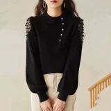 Брендовый трикотажный свитер