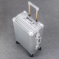 Серебристо-серый