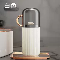 Один притворяется