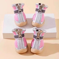 Розовая девочка (стиль на молнии)