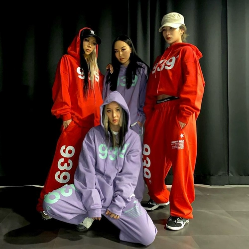 Парная одежда для влюбленных подходит для мужчин и женщин, красная толстовка с капюшоном, спортивная брендовая куртка, свободный крой, большой размер