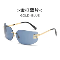 Золотая кадр