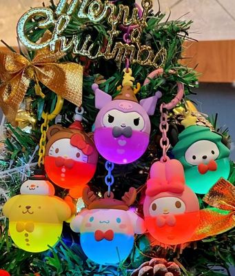 taobao agent Famous Chuang Youpin Sanrio Christmas Laughing Blind Blind Blind Blind Blood Dog Klore Merlot Titing Dog Kitty