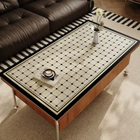 Кожа дождя личи во время облака