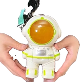 Астронавт в водоснабжении водой