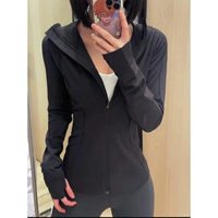 Черный [88% нейлон, пояс с капюшоном]