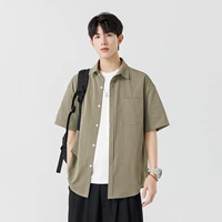 Военный зеленый