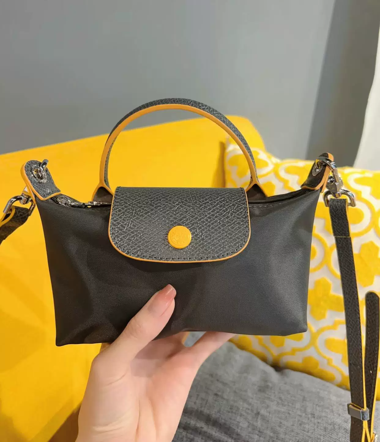Строго отобранная во Франции сумка Longchamp MINI Mini Mini Dumpling Women Hands Hands Pack Short Paper White