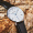 Мужские часы： белый кожаный ремешок + браслет