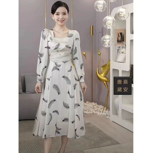 Осенний свежий белый лонгслив, платье, 2023, городской стиль, квадратный вырез