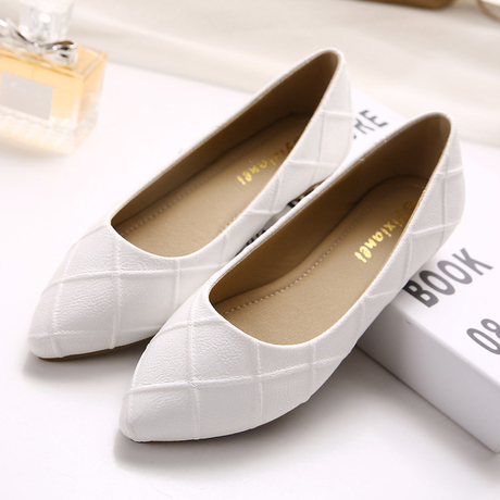 爱逛街为您找到女士单鞋相关的宝贝,您可以在下面的板块中挑选喜欢的