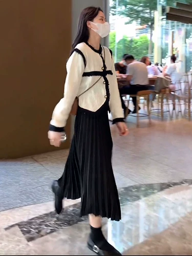 Дизайнерский лонгслив, комплект, коллекция 2023, осенний, французский стиль, тренд сезона, в стиле Шанель