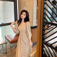 Розовый, в цветочек