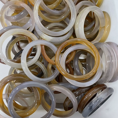 Агат халцедон браслет 70 Выбор товаров в живую комнату для обращения в связи с обслуживанием клиентов