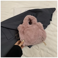 Розовая подвеска