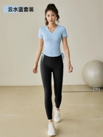 Черные леггинсы