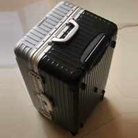 Черный с серебряной матовой алюминиевой рамой толстой модели