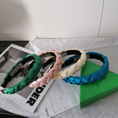 Аксессуар из волос