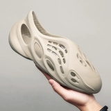 Тапочки в стиле Crocs, пляжные летние босоножки, мужские модные мужские тапочки для школьников и студентов, коллекция 2021 года, в корейском стиле, для влюбленных, подходят для носки на улице