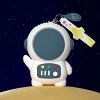 Космонавт, подвеска, зарядный кабель с usb-зарядкой