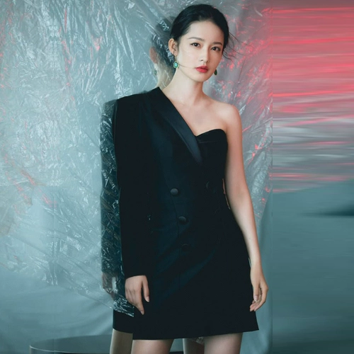 Черное элитное вечернее платье, короткий костюм, мини-юбка