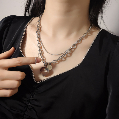 taobao agent Necklace heart-shaped, pendant, trend accessory, punk style, light luxury style