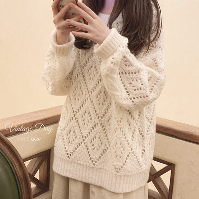 taobao agent *Retro -gauze retro hollow rhomicine leaves Lazy girl rice white loose colossal knit sweater K