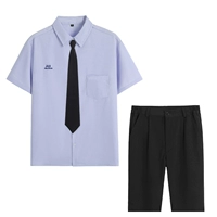 Рубашка, черные шорты, галстук