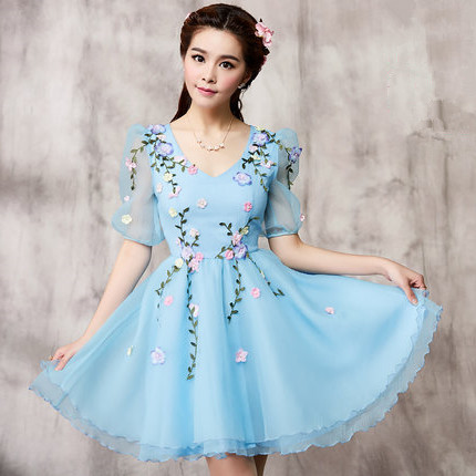 【蓬蓬裙子】_钉珠淑女裙子图片_淑女裙子价格_搭配分享 - 爱逛街