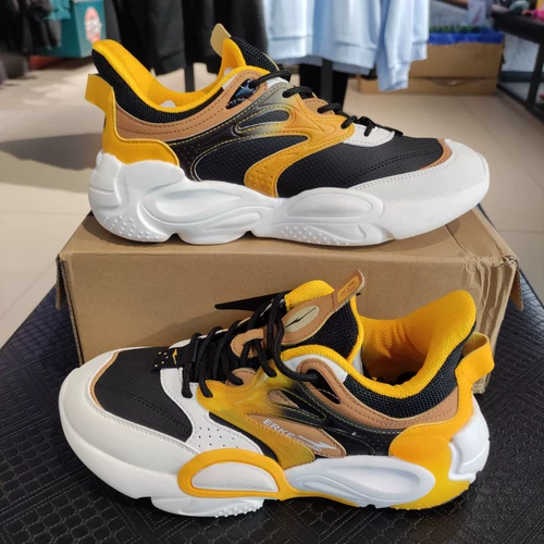 Амортизирующая спортивная обувь, осенняя, тренд сезона