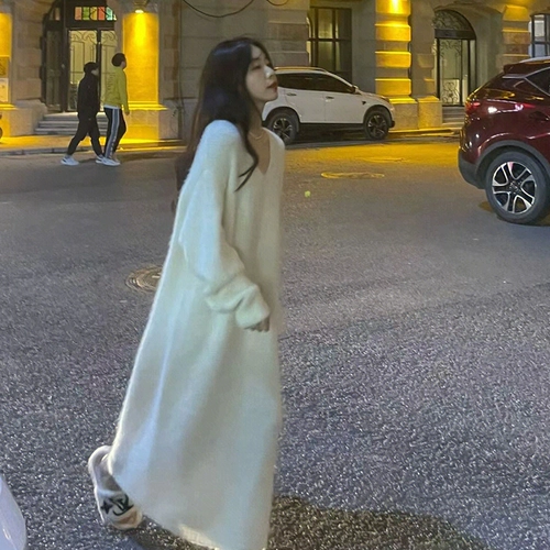 Белый трикотажный длинный лонгслив для отдыха, платье, изысканный стиль, в стиле Шанель, французский стиль, яркий броский стиль