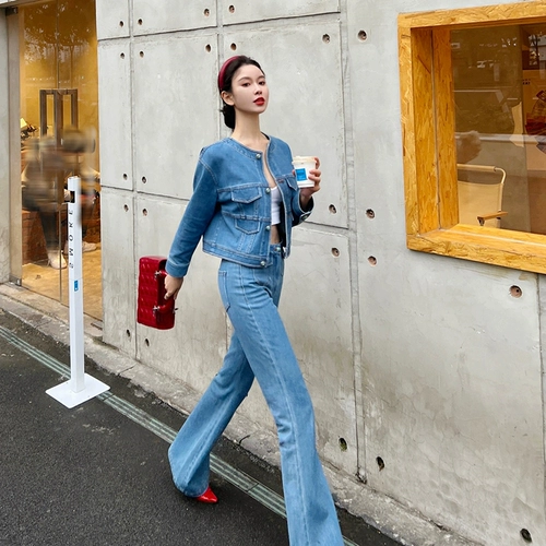 Небольшой джинсовый комплект для отдыха, в стиле Шанель, изысканный стиль, яркий броский стиль