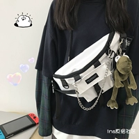 Белая лягушка брат