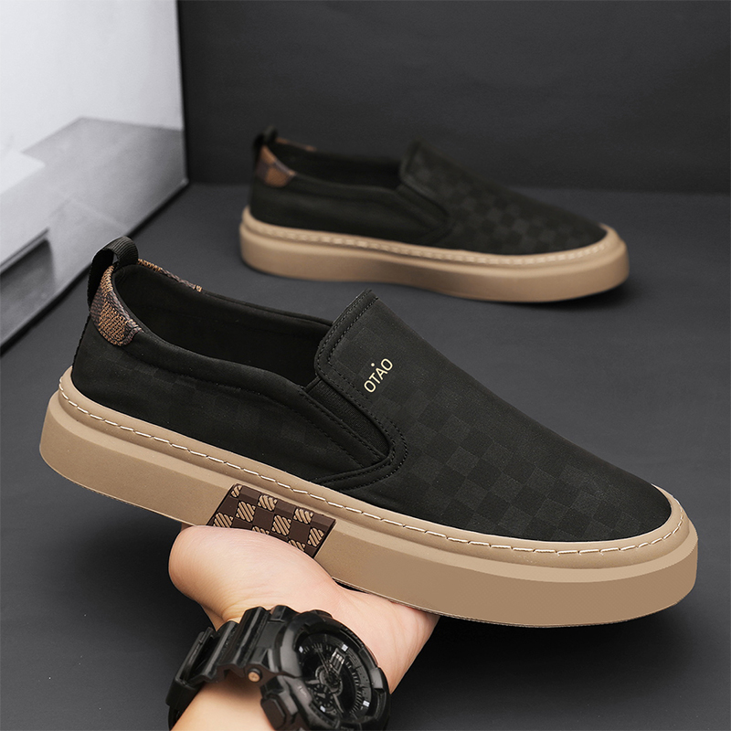 Black card [main image]