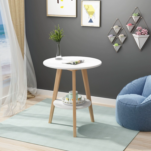 Северный маленький круглый стол минималистский боковой стул Комбинированный мини -журнальный столик современный творческий досуг стол переговоров