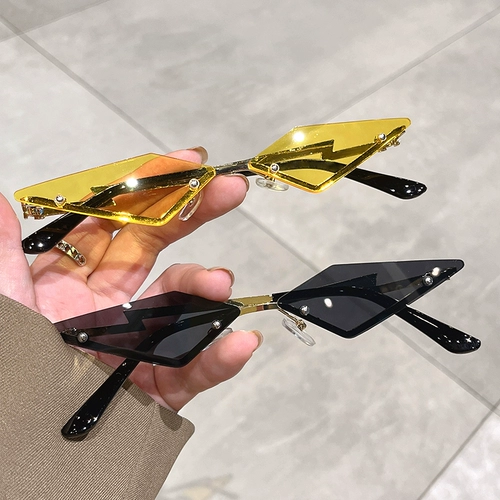 Летние модные солнцезащитные очки, коллекция 2022, защита от ультрафиолета, популярно в интернете