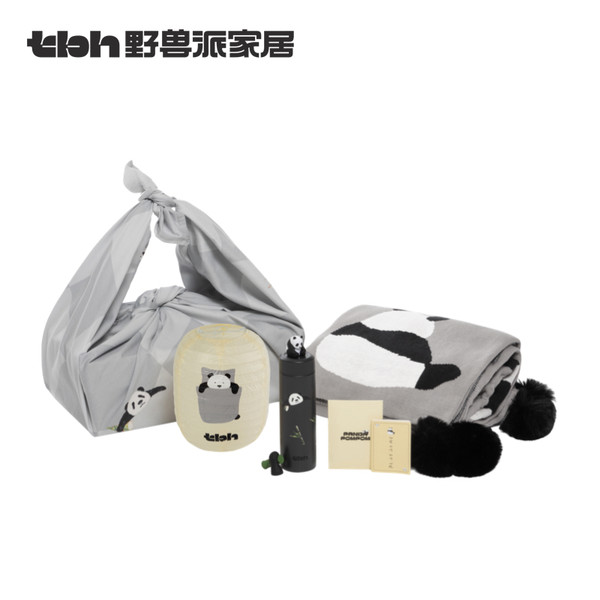 Если честно, бруталист домой панда P Panda Pompom Inn пакет пакет, завернутый в ткань