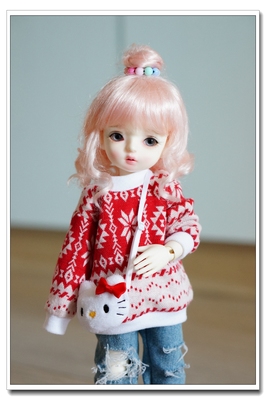 taobao agent In early October, the spot red snowflake kravine sweater new BJD6 points Yosdmyou 6 points A168 A168