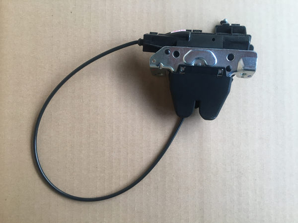 Применимый быстро бегать W204W212 хвост корпус Замок W213W205 крышка Блок блокировки W207W218 багажник C180