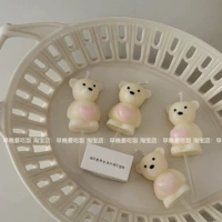 Белый, с медвежатами