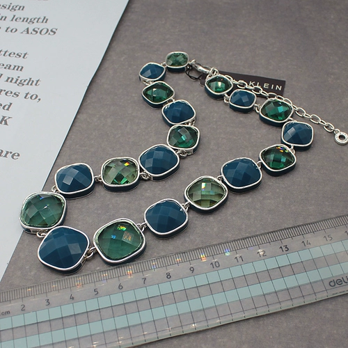 Европейская и американская единственная ниша отмечает AK супер преувеличенные наполовину наполовину клейкие голубое ожерелье по темпераменту