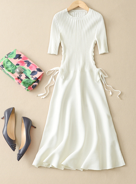 爱逛街为您找到条纹显瘦裙相关的宝贝,您可以在下面的板块中挑选喜欢