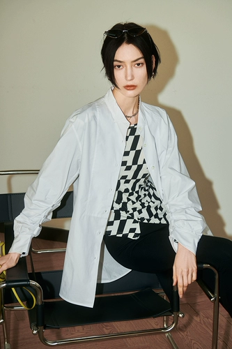 Фенгжия узкий модный натяжение алфавит в контрастном и наклонном пирсинговом мала