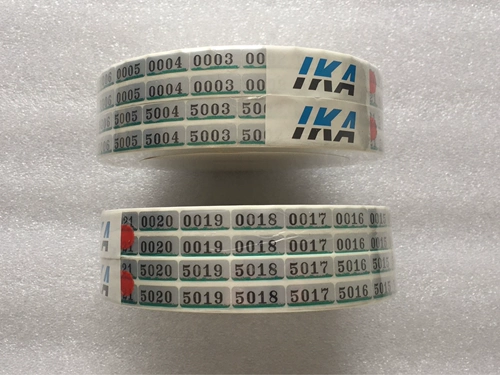 В машине для штамповки и намотки Noishi V30V50 используются наклейки с цифрами из бумаги с номерами 0001-9999 для случайной упаковки и доставки.