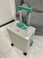 Серый зеленый