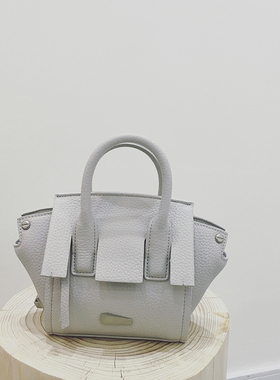 爱逛街为您找到女包学院风包相关的宝贝,您可以在下