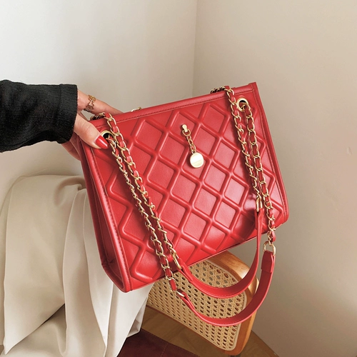 Цепь, красные свадебные туфли, вместительная и большая сумка через плечо для невесты, изысканный стиль, на цепочке