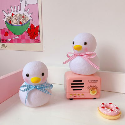 taobao agent ● Orangutan ● soft cute duck duck atmosphere, night light girl heart ribbon LED bedside palm cute without insert light