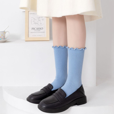 taobao agent Mid -ear socks Cotton Sweet Girls Japanese Candy -colored ruffled stacked sock socks, lace, short tube black jk socks